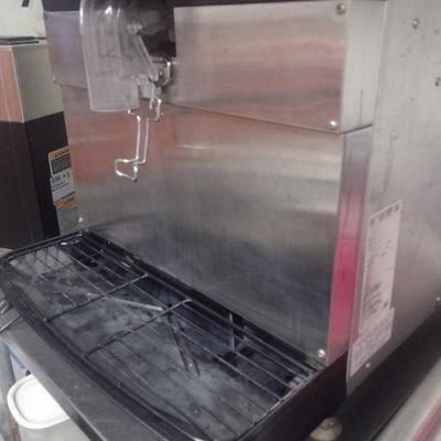 Ready Ice Dispenser