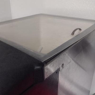 Ready Ice Dispenser