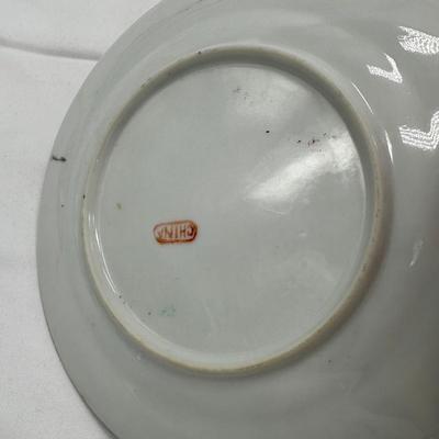 Chinese Famille Rose Plates 6"- Set 2 local pickup and shipping available