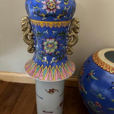 Pair of Chinese Vintage Porcelain Enamel Colour Bottle Vase With Four Characters Mark-local pickup and shipping available