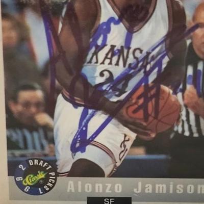 8 signed sport card including Lamar Jackson, Matt Carpenter