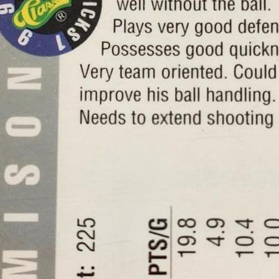 8 signed sport card including Lamar Jackson, Matt Carpenter