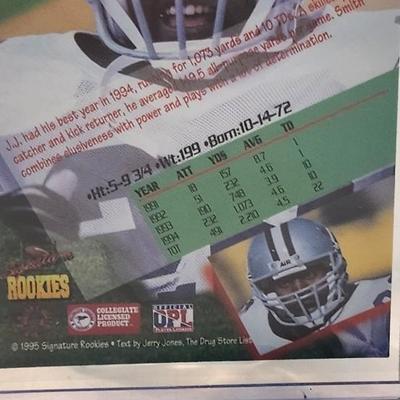 8 signed sport card including Lamar Jackson, Matt Carpenter