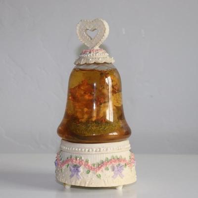 Wind up music box