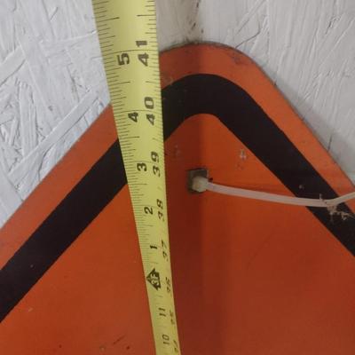 Genuine 'Low Shoulder' Metal Traffic Sign