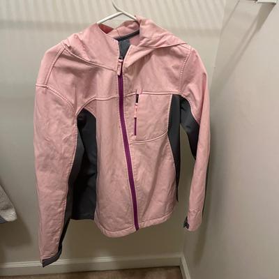 Guess Coat & More Ladies Outerware (HC-MG)
