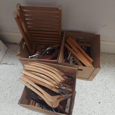 Wooden Hangers, Shoes Stretchers and more (PC-BBL)