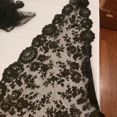 Beaded Collar, Lace Gloves, Children's Booties and More (PC-BBL)