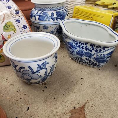 Flower Pots, Birdfeeders and More (G-KD)