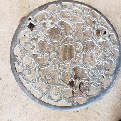 Flower Pots, Birdfeeders and More (G-KD)