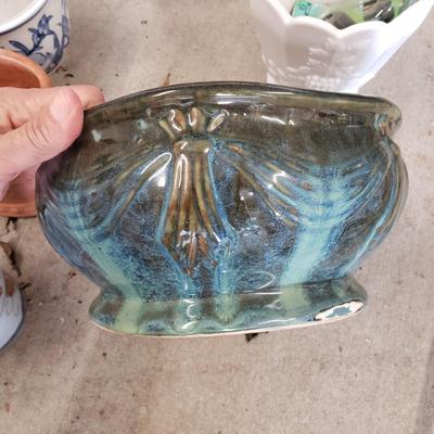 Flower Pots, Birdfeeders and More (G-KD)