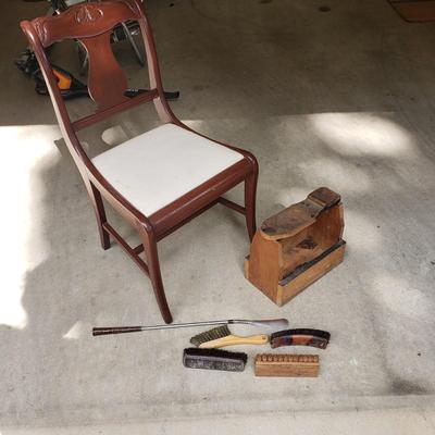 Wooden Chair and Cobblers Tools (G-KD)