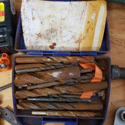 Assorted Hand Tools (G-KD)