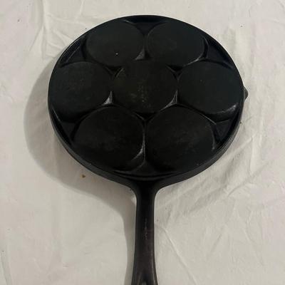 Wagner Ware & Norrahammar Cast Iron Pans (K-MG)
