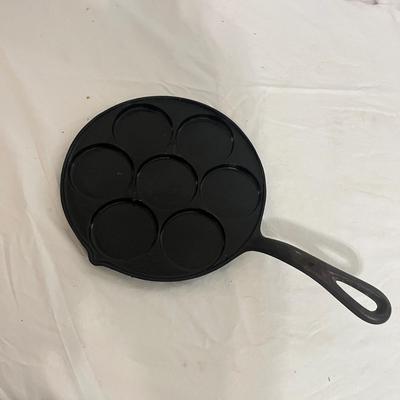 Wagner Ware & Norrahammar Cast Iron Pans (K-MG)