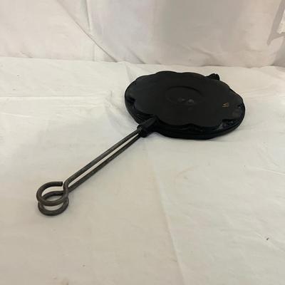 Wagner Ware & Norrahammar Cast Iron Pans (K-MG)
