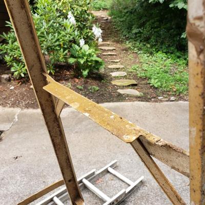 Warner Step Ladder and Extension Ladder (G-KD)