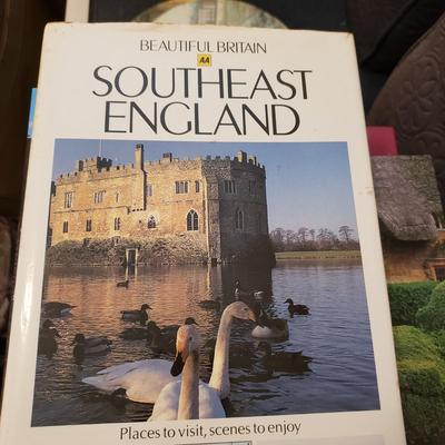 English Travel Souvenirs and Books (D-KD)