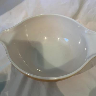 Six Vintage Pyrex Bowls (K-MG)