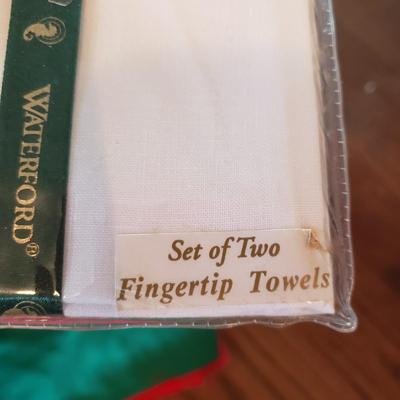 Large Lot of Tablecloths, Linen Napkins and More (D-KD)
