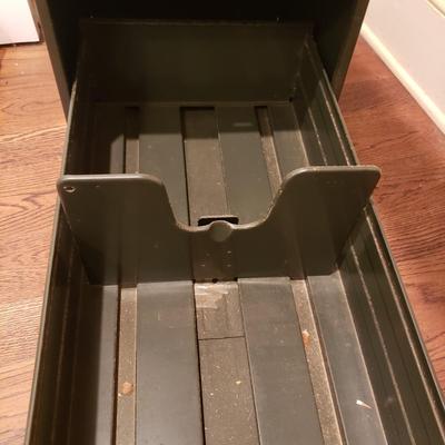 Metal Lock Boxes and File Cabinets (D-KD)
