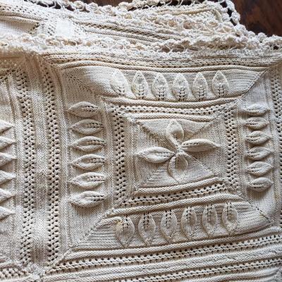 Vintage Bedspreads and Pillowcases (D-KD)