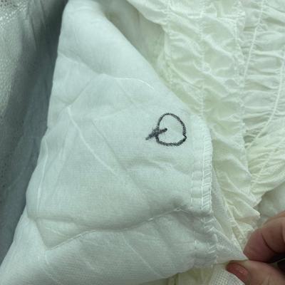 Queen size mattress protector
