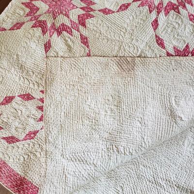 Antique Red and Cream Quilt (LR-KD)