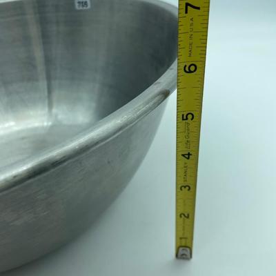 Stainless steel bowl
