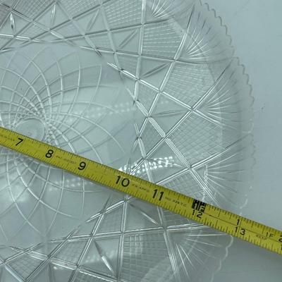 Plastic serving dishes