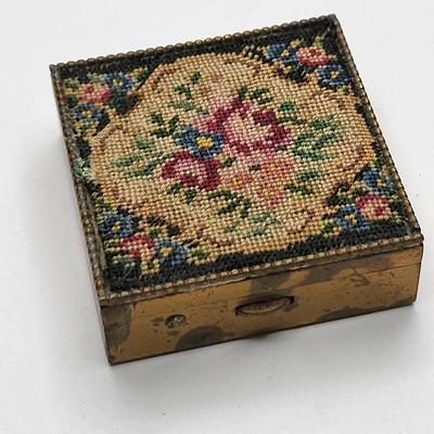 Vintage Vanity Accessories