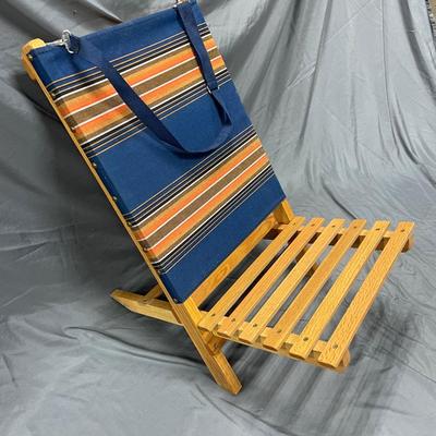 Flat folding beach chair