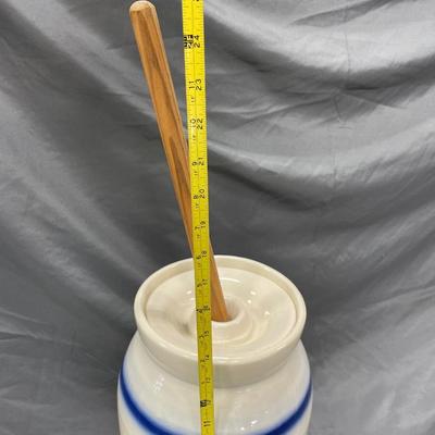 Stoneware butter churn