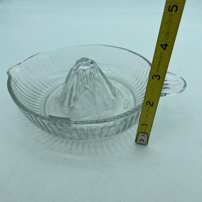 Clear glass juicer