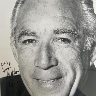 Anthony Quinn signed photo. GFA Authenticated