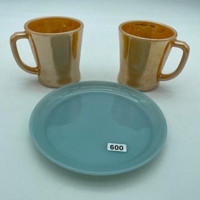 2 fire king mugs/plate