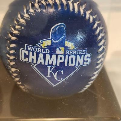 Nikco Sports Limited Edition KC Royals Two Baseball set 2015 2302/5000