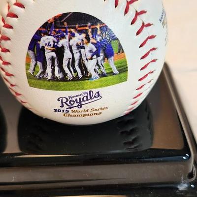 Nikco Sports Limited Edition KC Royals Two Baseball set 2015 2302/5000