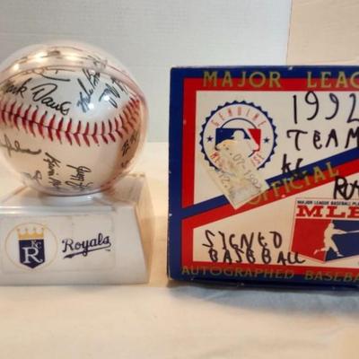 1992 Kansas City Royals Team Stamped Facsimile Signed Autographed Baseball Trammell w/ G Brett