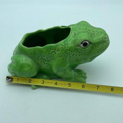 Frog*