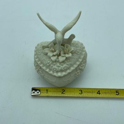 Hummingbird trinket box