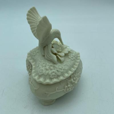 Hummingbird trinket box