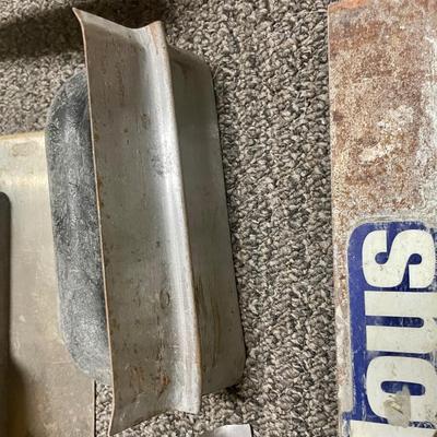 Tool Lot: Concrete Trowels, Floats and associated tools