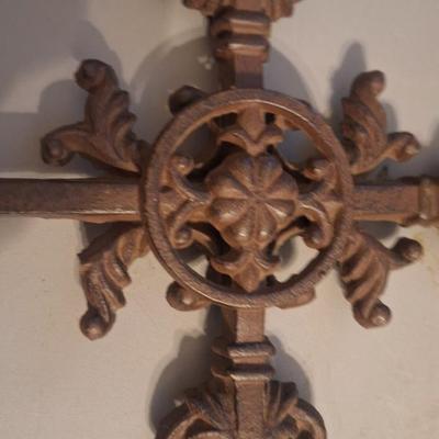 Metal cross