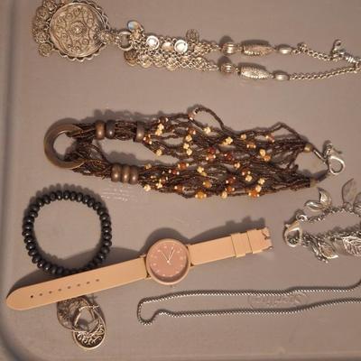 Jewelry lot