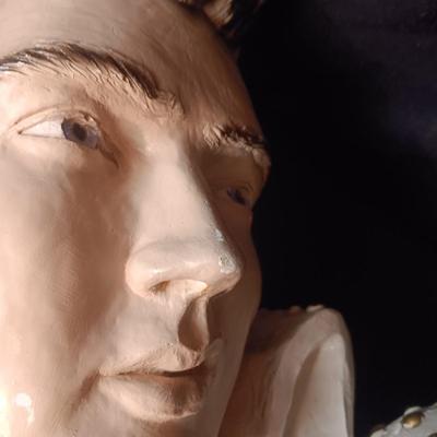 LIFE SIZE PLASTER ELVIS PRRESLEY BUST