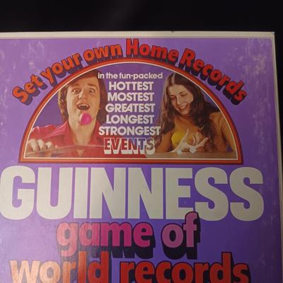 GUINNESS GAME OF WORLD RECORDS 1975