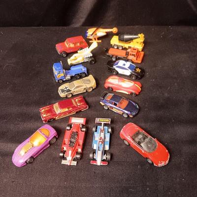 AN ASSORTMENT OF HOT WHEELS