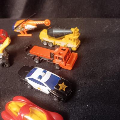 AN ASSORTMENT OF HOT WHEELS