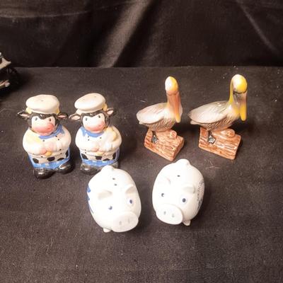 3 SETS OF SALT & PEPPER SHAKERS (1)